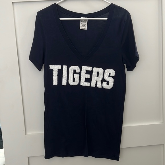 PINK Victoria’s Secret - Picture 1 of 5